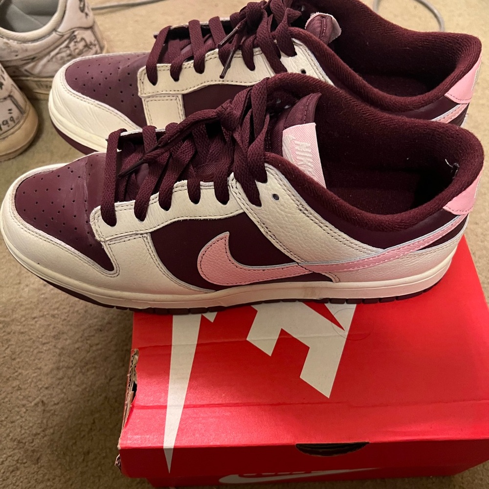 Nike Dunk Low Retro Valentines Day